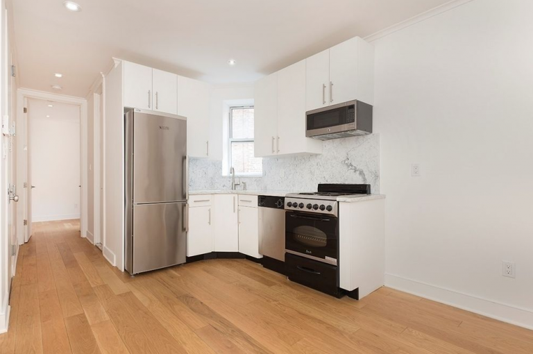 New York - #319 – Desert Sand flooring by terra legno